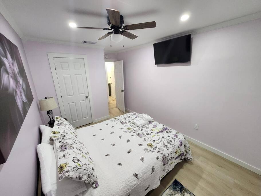 Modern Island Serenity!-Pet-Friendly Villa ฮิลตันเฮดไอส์แลนด์ ภายนอก รูปภาพ